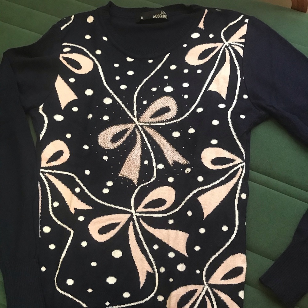 💗 ❤️ Moschino Sweater
